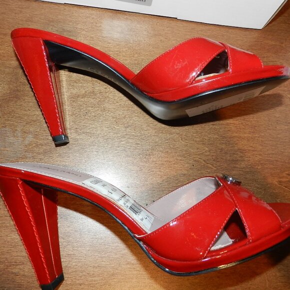 NEW Calvin Klein Vallina Red Patent Slide Mule Heels Size 7 - Picture 6 of 14